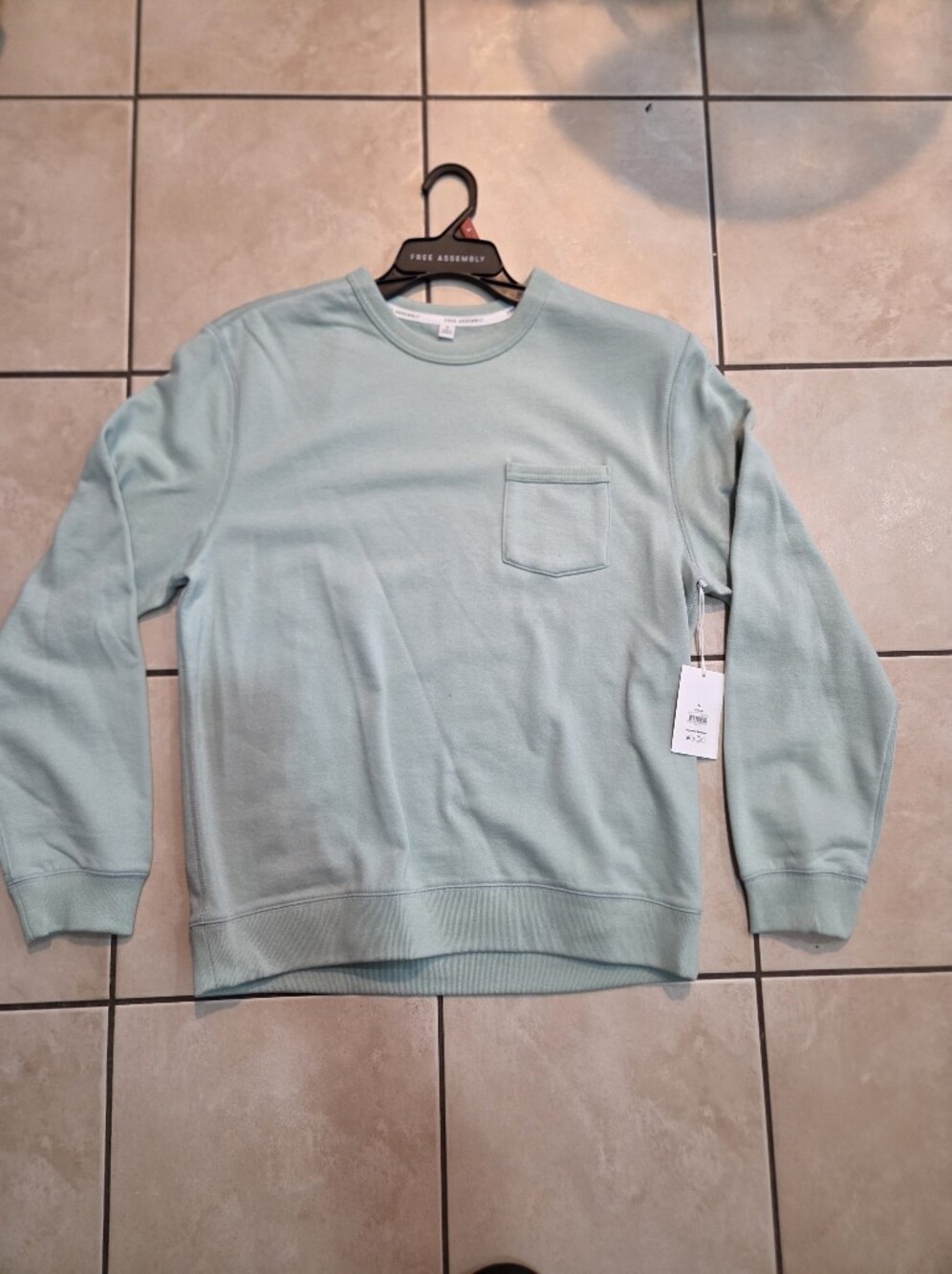 Free Assembly Men’s Light Mint Crewneck Sweater